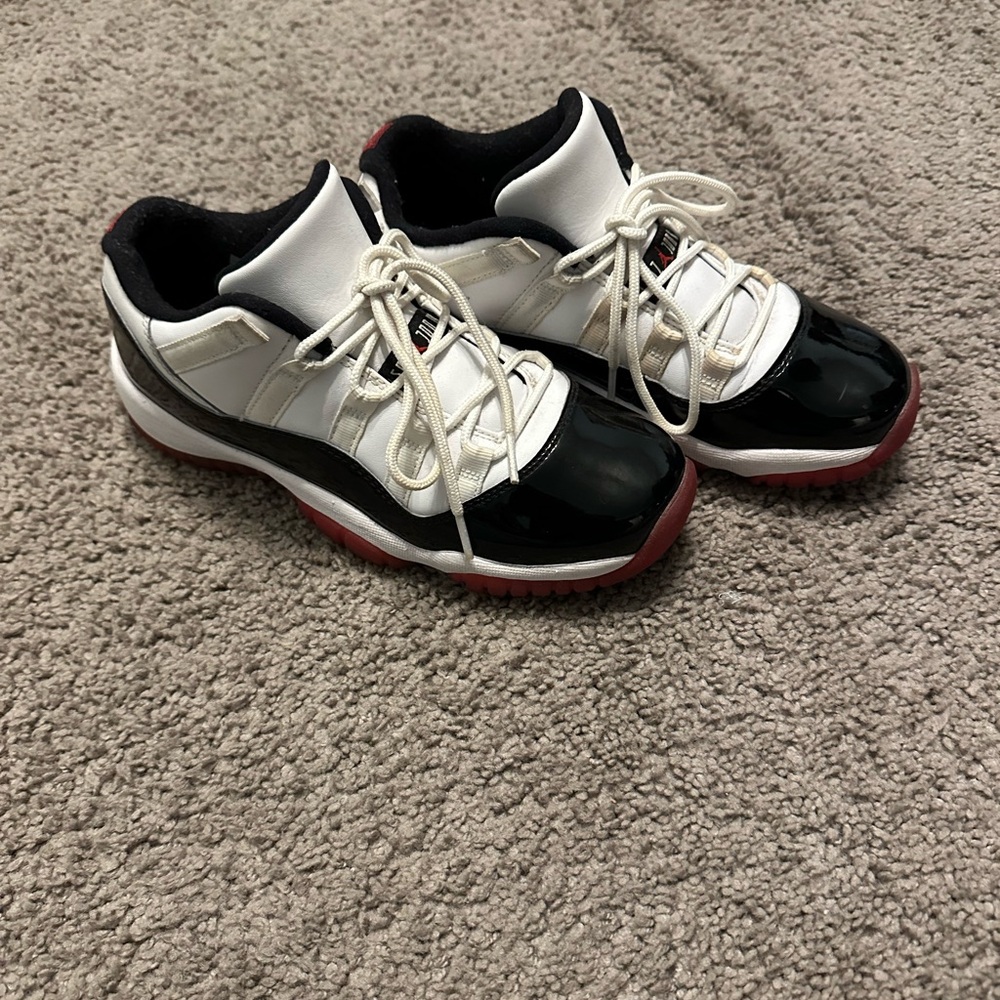 Air Jordan 11 Retro Low ‘Concord-Bred’ Size 6.5